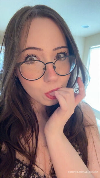 Full leaked Aliciajade private onlyfans photo