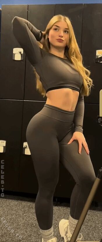 Full leaked Anoukifit private onlyfans photo