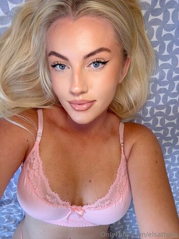 Full leaked Elsathora private onlyfans photo