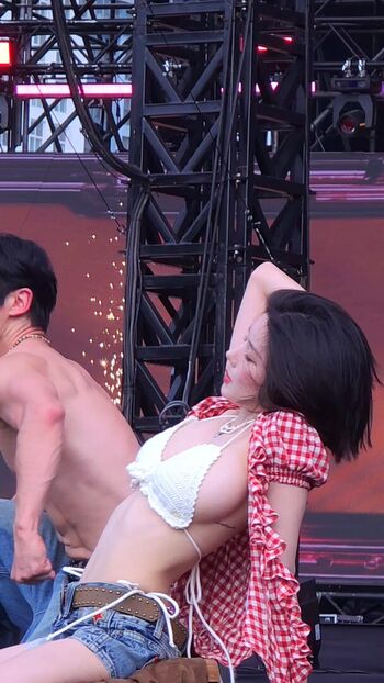 Full leaked Kpop girls page private onlyfans photo