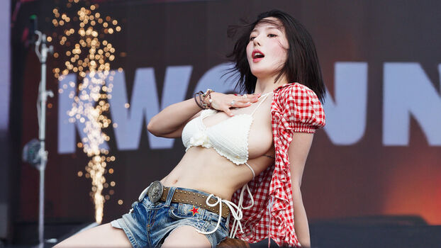 Full leaked Kpop girls page private onlyfans photo