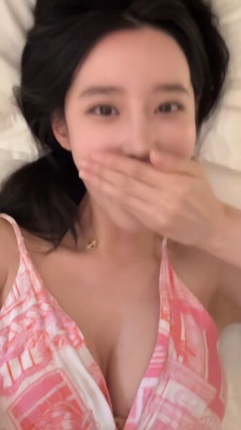 Full leaked Kpop girls page private onlyfans photo