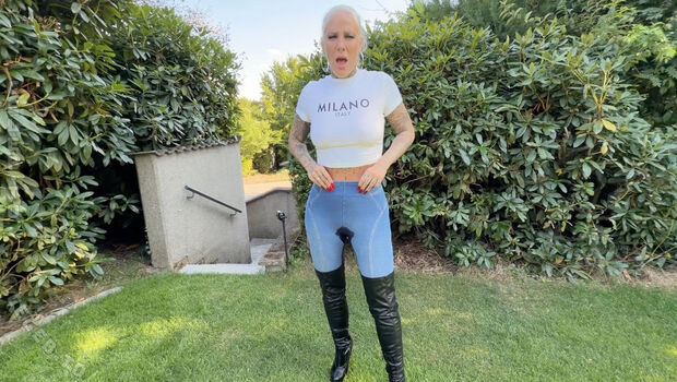 Full leaked Lara cumkitten private onlyfans photo