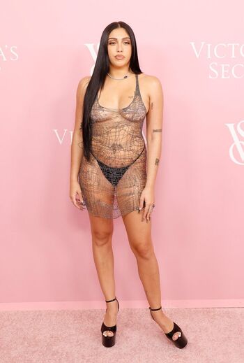 Lourdes Maria Lola Ciccone Leon
