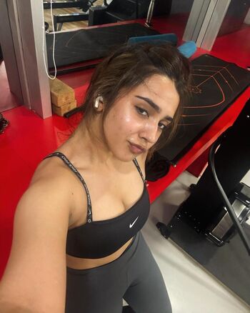 Roshni Walia