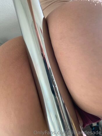 Full leaked Viviandesade private onlyfans photo