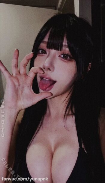 Full leaked Yunapnk private onlyfans photo
